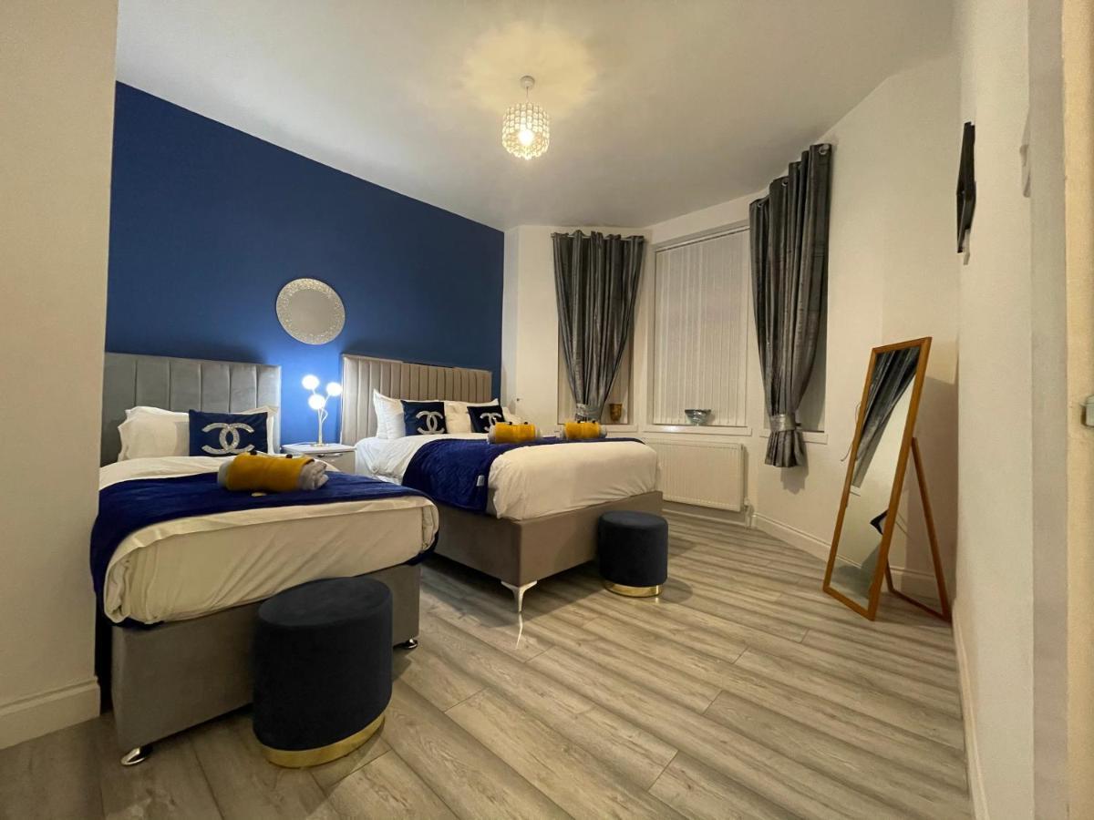 Hla Holytown Daire Mossend Dış mekan fotoğraf