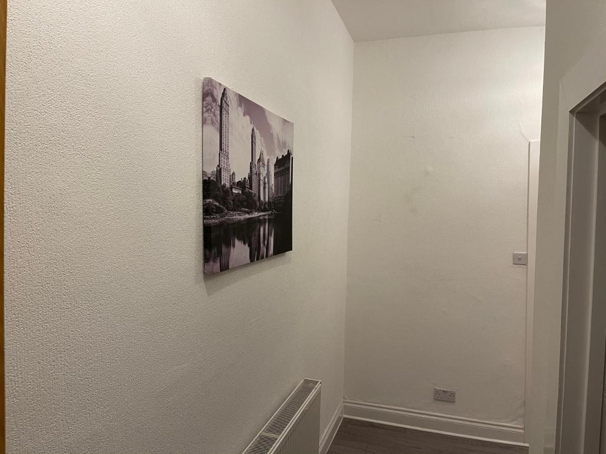 Hla Holytown Daire Mossend Dış mekan fotoğraf