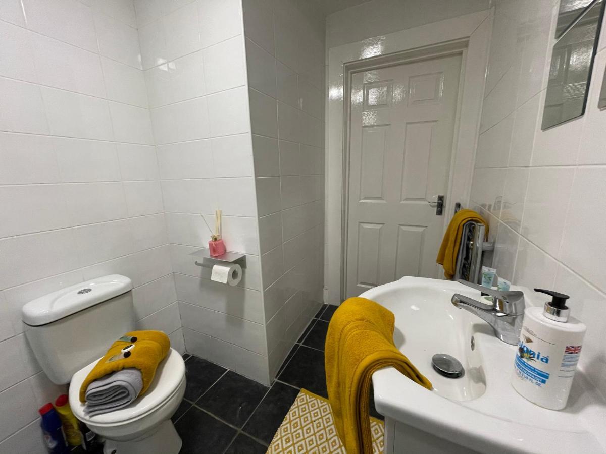 Hla Holytown Daire Mossend Dış mekan fotoğraf