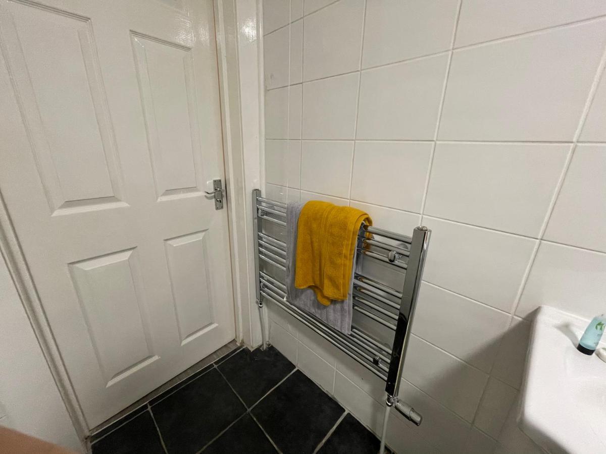 Hla Holytown Daire Mossend Dış mekan fotoğraf