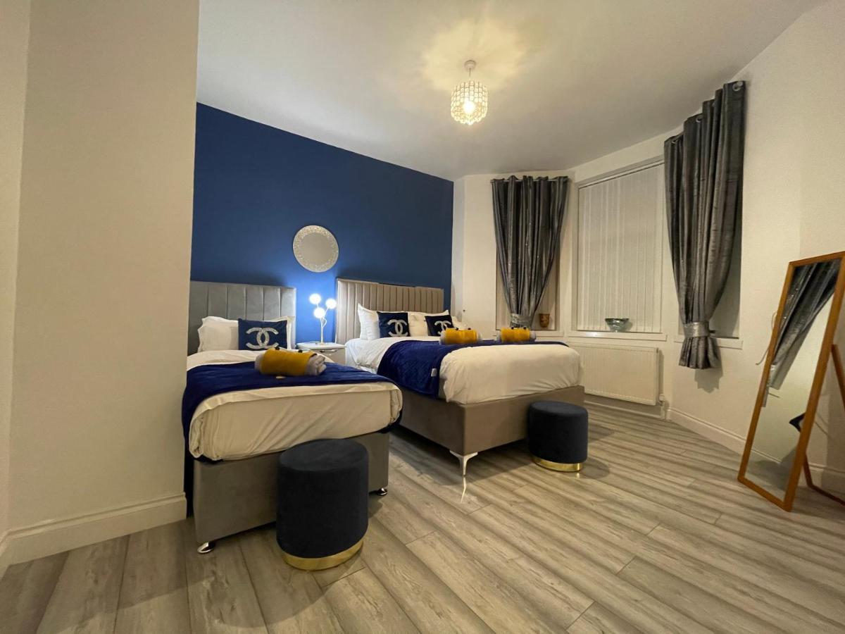 Hla Holytown Daire Mossend Dış mekan fotoğraf