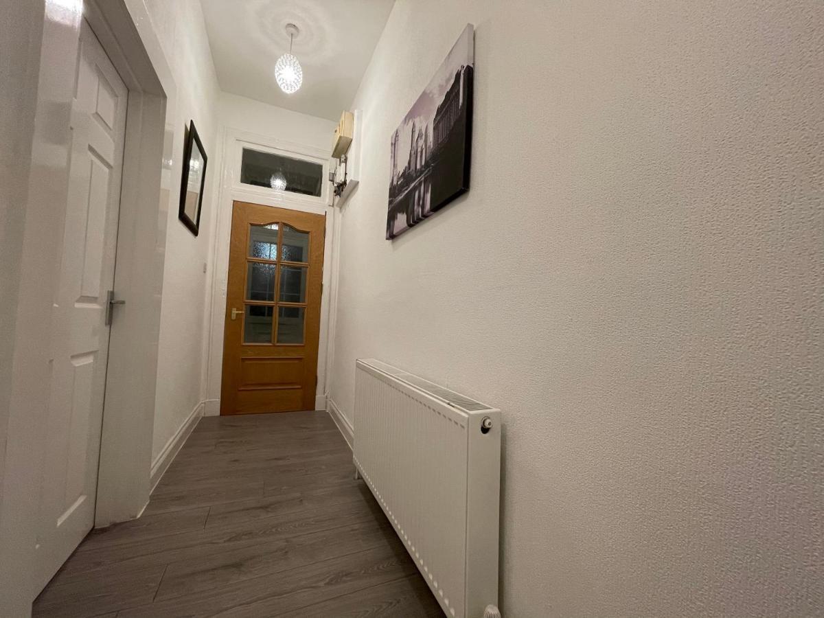 Hla Holytown Daire Mossend Dış mekan fotoğraf