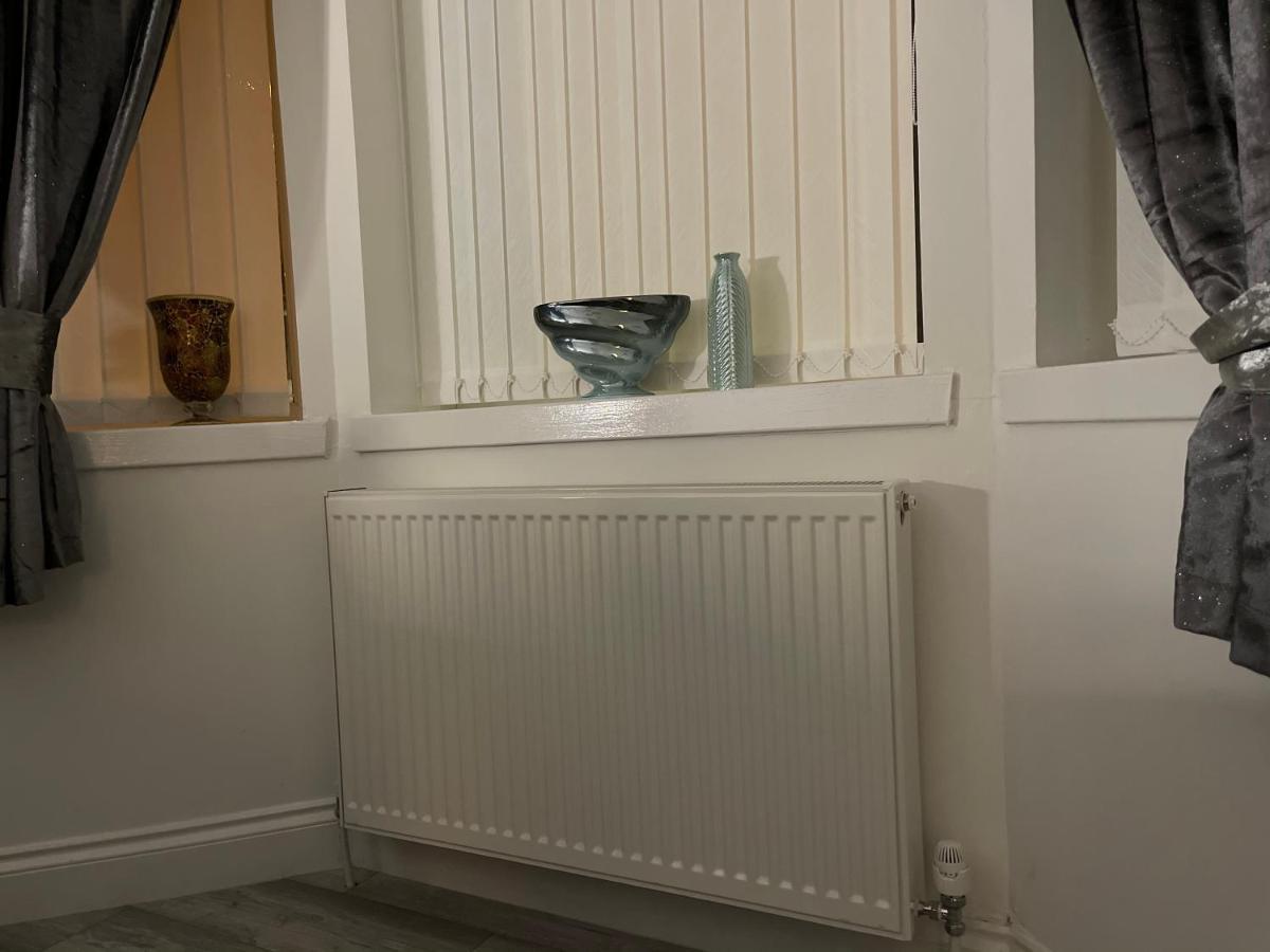 Hla Holytown Daire Mossend Dış mekan fotoğraf