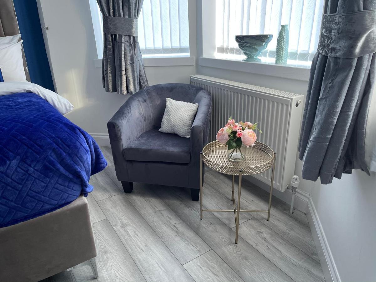 Hla Holytown Daire Mossend Dış mekan fotoğraf